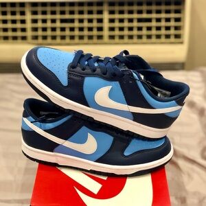 Nike Dunk Low GS sneakers. Blue women’s size 7